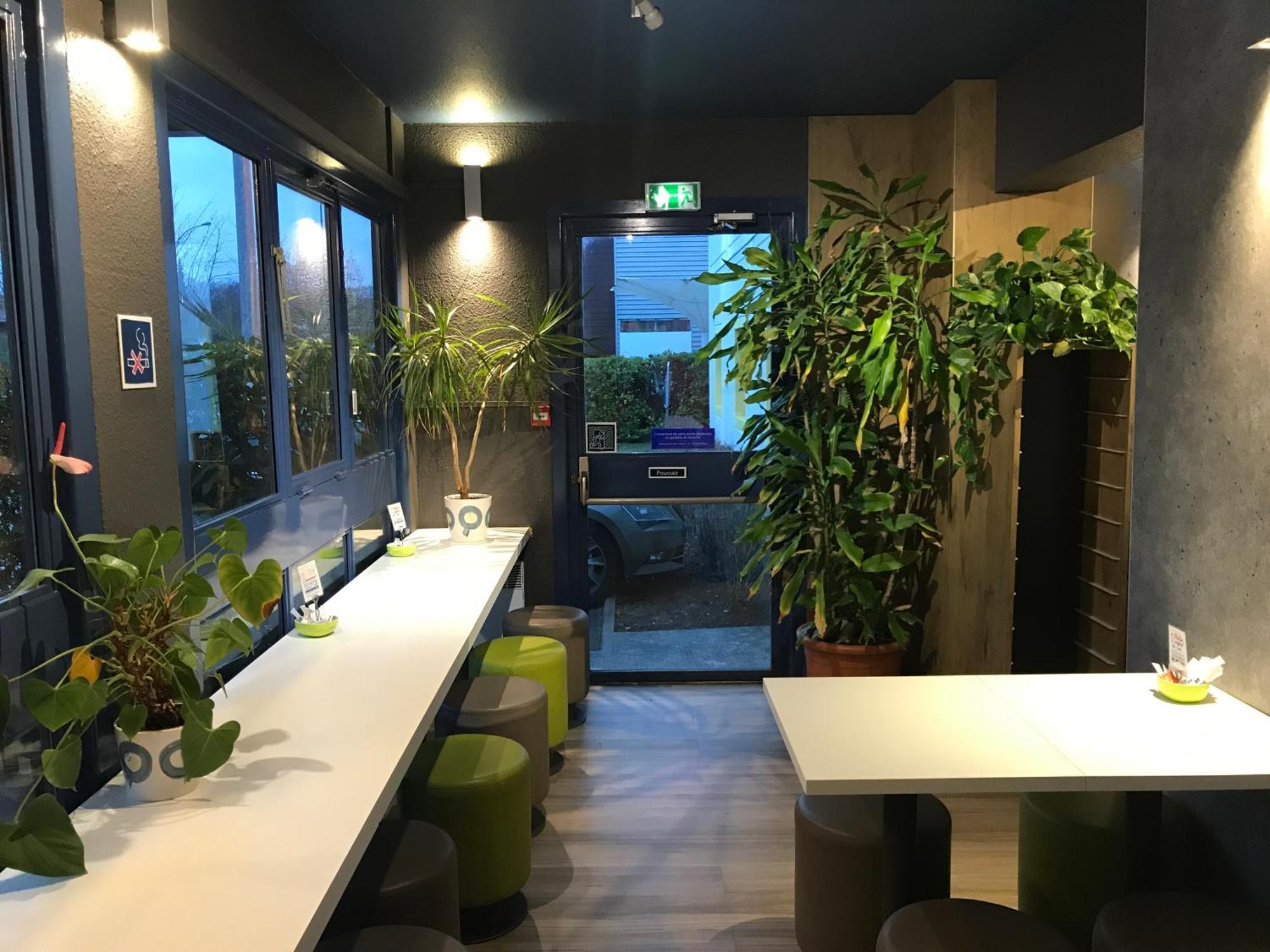 Ibis Budget L'Isle Adam Eksteriør bilde